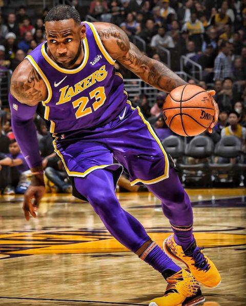 英媒：曼联准备以3000万英镑的价格出售霍伊伦