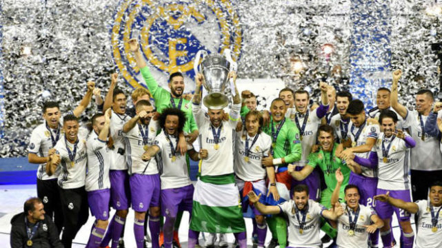 卫报：热刺有意富勒姆左后卫罗宾逊，也会寻找一名攻击型中场