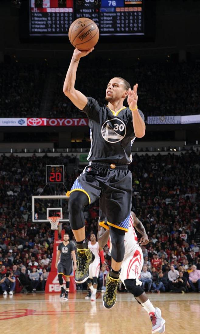 国漫新游《三千幻世》公测！都是漫改，凭什么它的野心毫不遮掩？