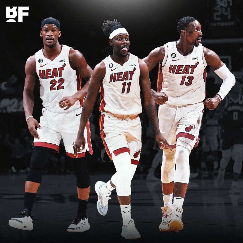 里夫斯成湖人队史第七位单场至少40+10助的球员