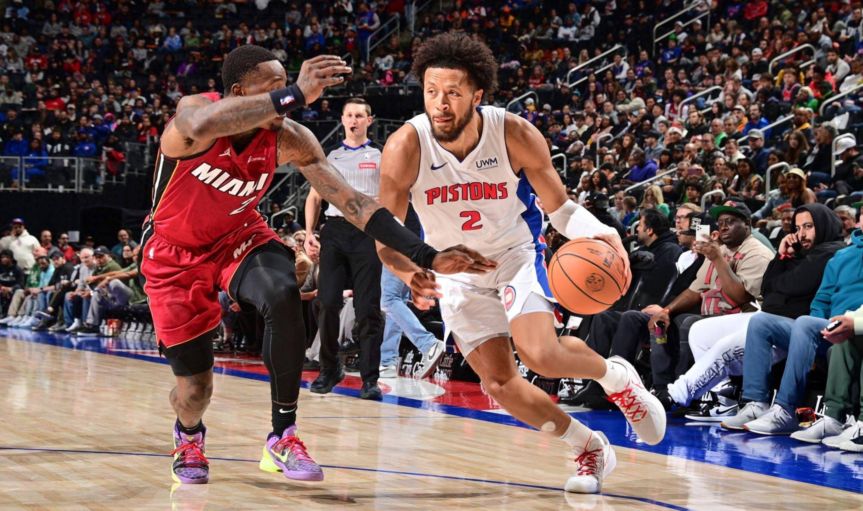 勇士对阵开拓者前瞻：阿夫迪亚缺席，勇士全力争取避免被横扫