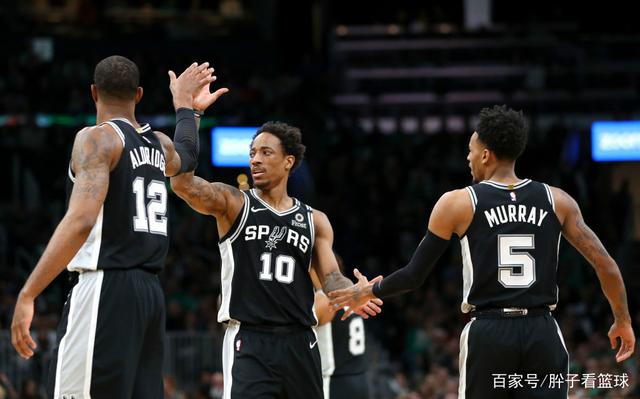 半场战报：马赛0-0亚特兰大，德凯特拉雷失点