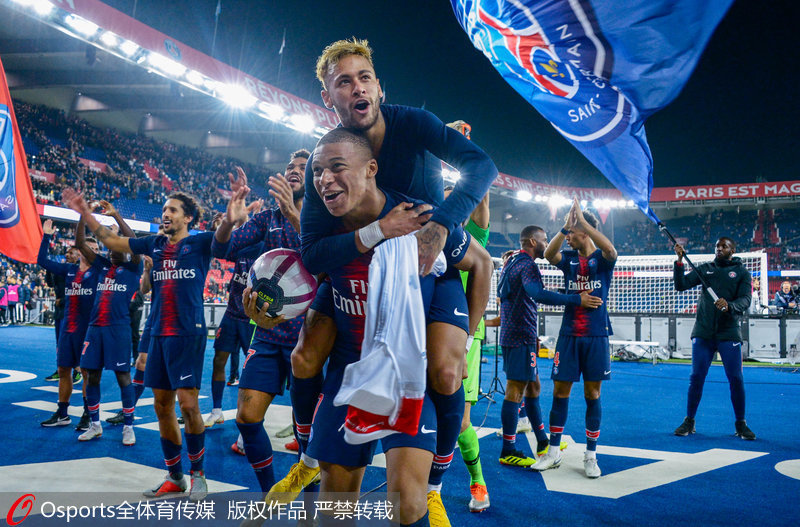 库里6记三分轰31分 连创历史第一